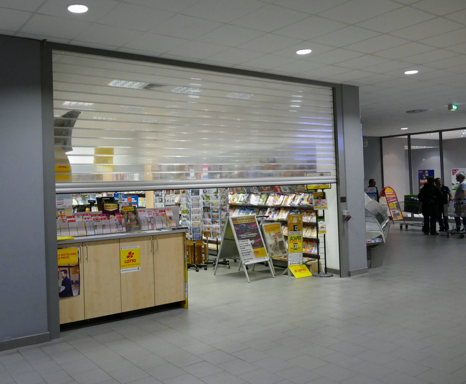 <i class='fas fa-angle-double-right'></i> Ein gepflegtes, anziehendes Zeitschriften– und Tabakwarengesch&auml;ft. limtech w&uuml;nscht sich genau Sie als Kunden!